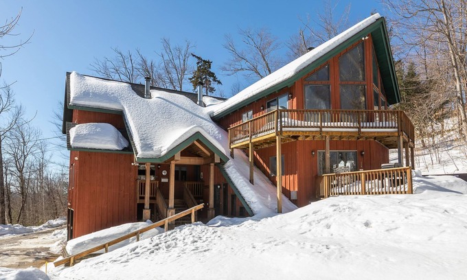 Ludlow Apartment | Ski In/Out Studio at Okemo on Sachem Trail
