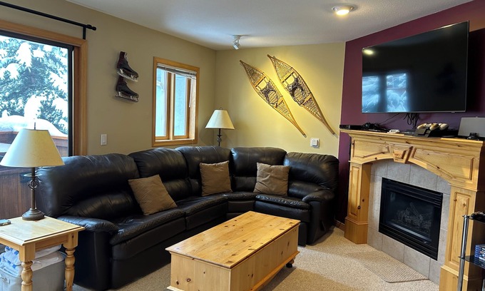 Sun Peaks House | Ski-In/Out to main Lift. Snow Creek Village 3 BR 3 BA. Hot Tub. Walk to village!