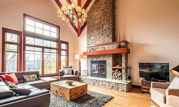 Mont-Tremblant Villa | Ski-in/out Villa in Mont-Tremblant