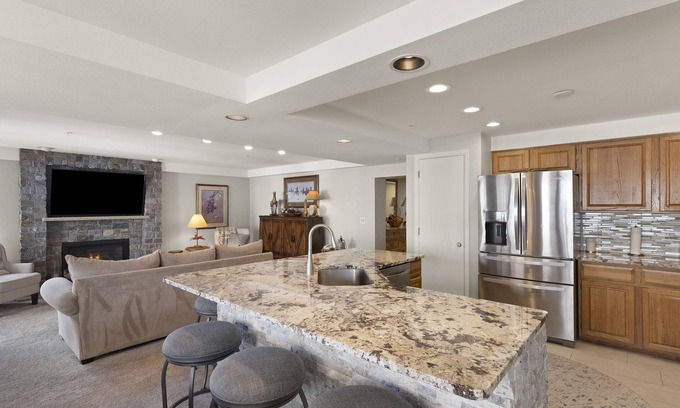 Steamboat Springs Condo | Ski-in/Out, Walk to Base Area - Torian Plum - Pool& Hot Tubs