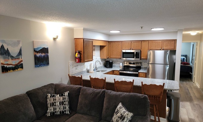 Ghent Condo | Ski-in/Ski-out 1st Floor 3-Bedroom Condo at Winterplace, WV