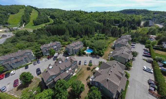 Saint-Sauveur Apartment | SKI IN - SKI OUT (DIDA)