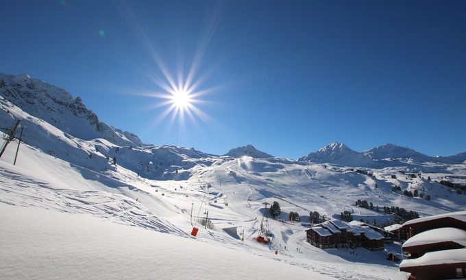 Belle Plagne Apartment | Ski-in ski-out Belle Plagne 2100m 3 rooms all comfort full South residence 4 *