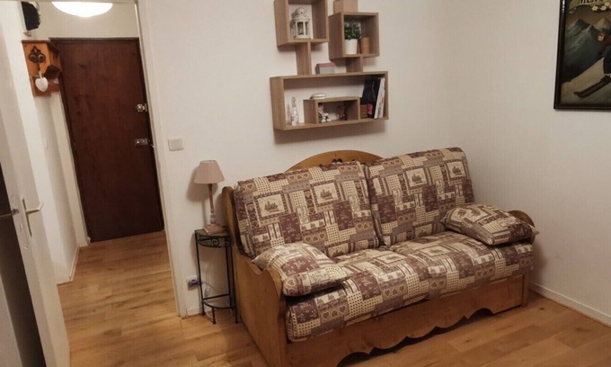 Meribel-Mottaret Apartment | Ski-in ski-out apartment located due south rental from Sunday to Sunday