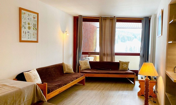 Villard-de-Lans Apartment | Ski-In/Ski-Out Apartment in Villard-de-Lans, Stunning Mountain Views