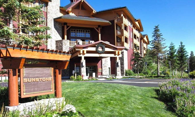 Mammoth Lakes Condo | Ski-in/Ski-Out Sunstone Lodge at Juniper Springs Resort 5 Star at Chair 15