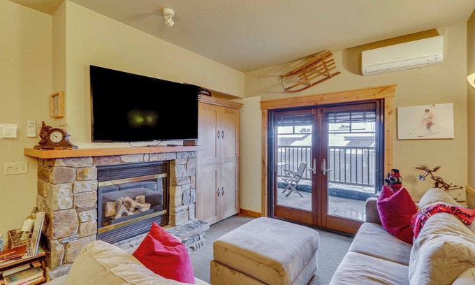 Whitefish Condo | Ski-In/Ski-Out Whitefish Escape w/Balcony!