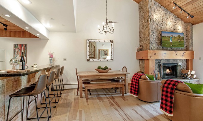 Beaver Creek Condo | Ski-in two-level Condo with Hot Tub, TPA305