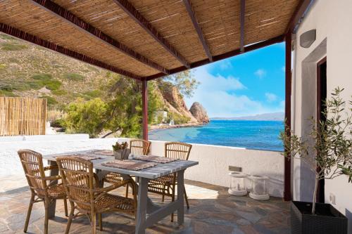 Milos Apartment | Skinopi Fisherman's house