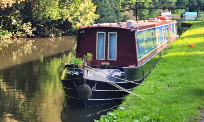 Sandy Lane Boat Rental | Skippered Canal Boat Holidays