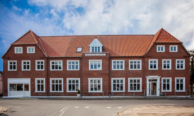 Brovst Hotel | Skovsgård Hotel