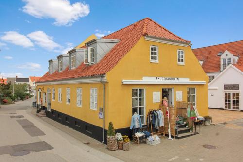 Lonstrup Apartment | Skudehandelen.