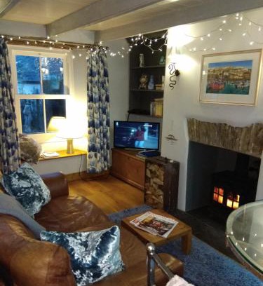 Golant House | Sky Cottage