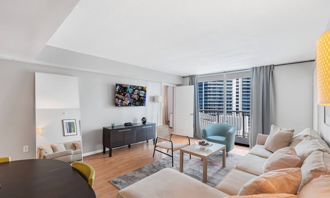 Brickell Apartment | Sky High 31st Floor Condo W Parking