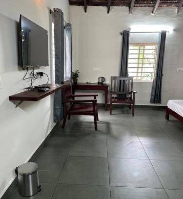 Kushalnagar House | Sky Holiday Inn Cottages Madikeri Kushalnagar Coorg