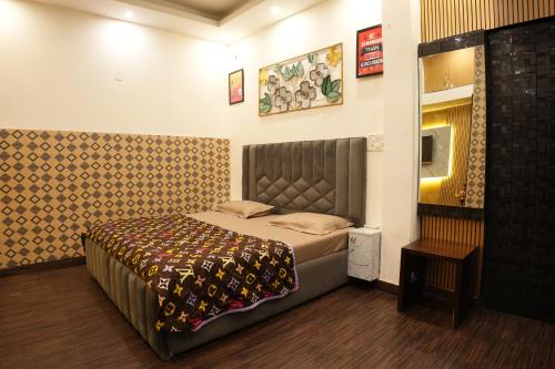 Malviya Nagar House | Sky stays Arden Studio Malviya Nagar