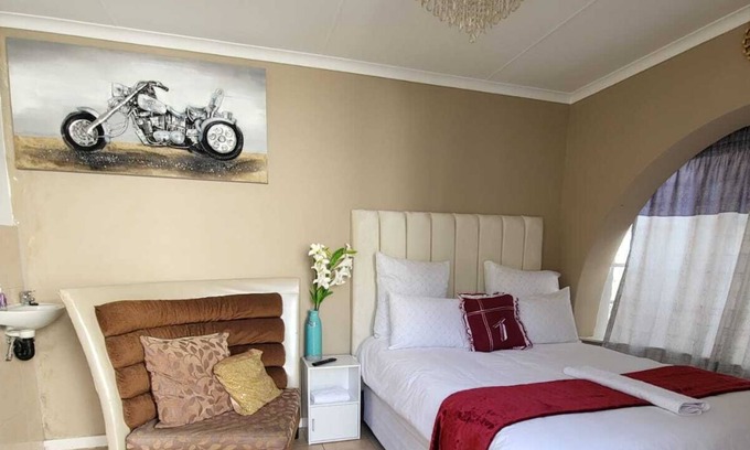 Randpark Ridge House | SKY VIEW GUEST HOUSE RANDPARK IDGE
