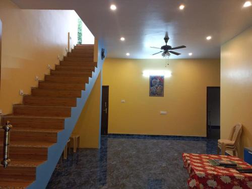 Yercaud Hotel | Skyblue residency