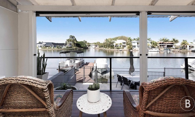 Noosaville House | Skye - Noosaville (Brown & Co)