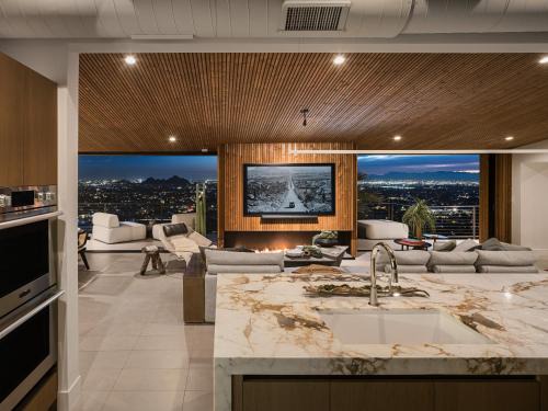 Copeland Hill House | Skyeview - Award-winning Mountaintop Oasis