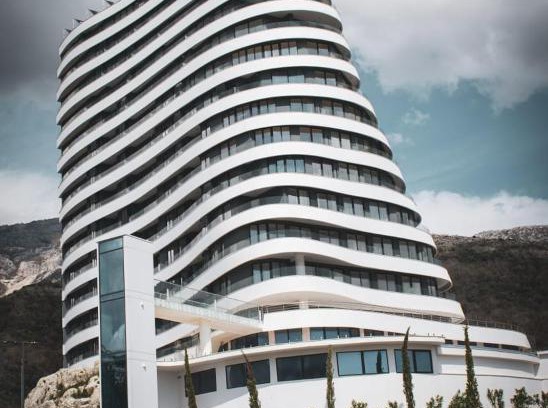 Becici Apartment | Skyline
