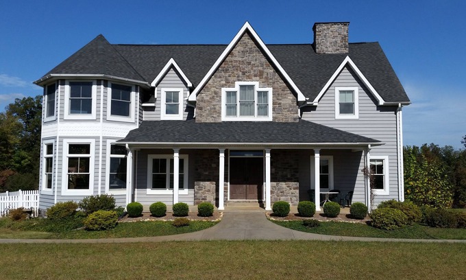Luray House | Skyline Meadow: Luxury Modern Victorian, 26 Acres, Views, Nature 360 ° Open 6/2018
