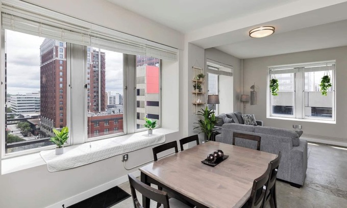 Downtown Des Moines Apartment | Skyline Serenity 2BR/2BA with Stunning City Views