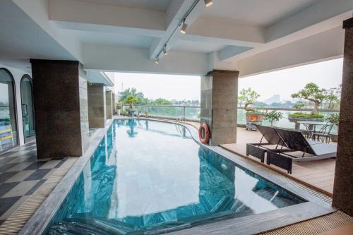 Truc Bach Apartment | Skyline Tower - Service Apartments