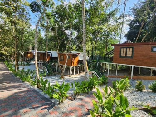Hulu Selangor Resort | SkyTree Glamping