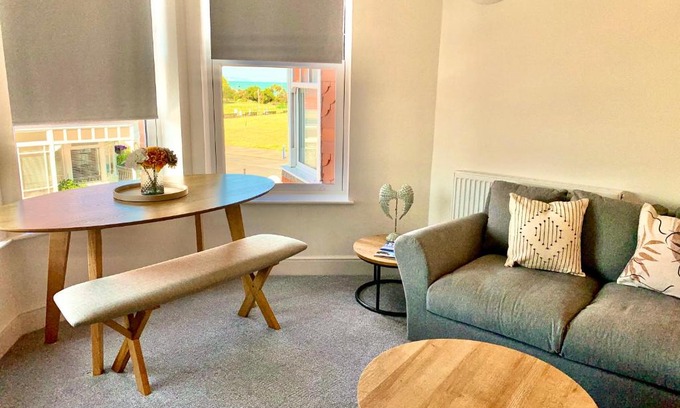 Eastbourne Apartment | SkyView Eastbourne 15