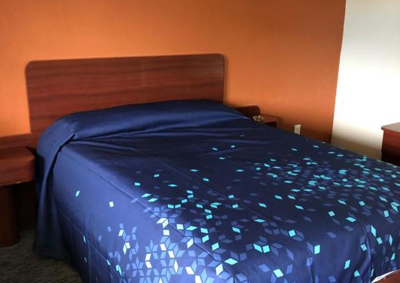 Johnston Hotel | Skyview Motor Inn