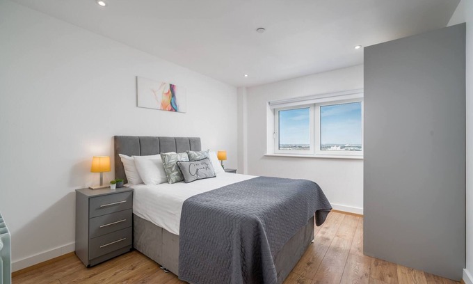 Woolwich Riverside Apartment | Skyvillion - River Thames Apt Nr Excel o2 city Ap