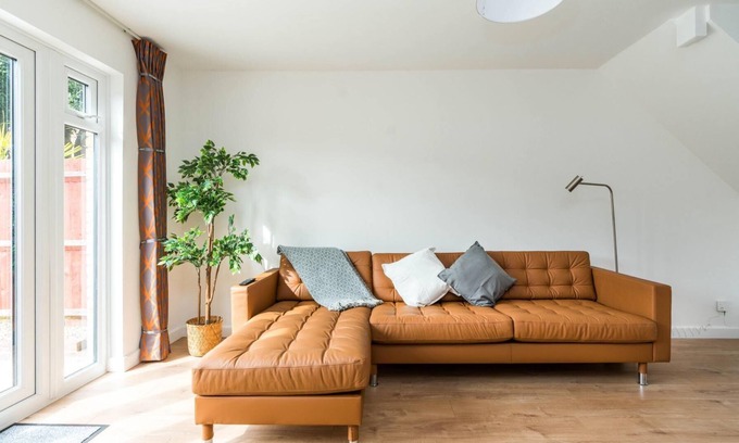 Anerley House | Sleek and Stylish 2BD Home with a Garden Anerley