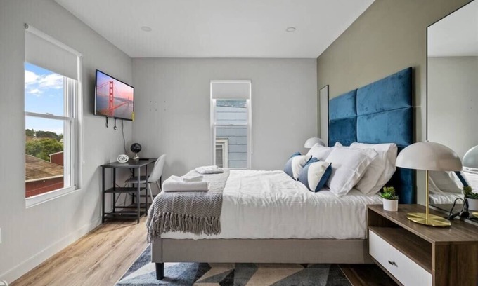 Middletown Apartment | Sleek and Stylish Apartment in Vibrant Middletown