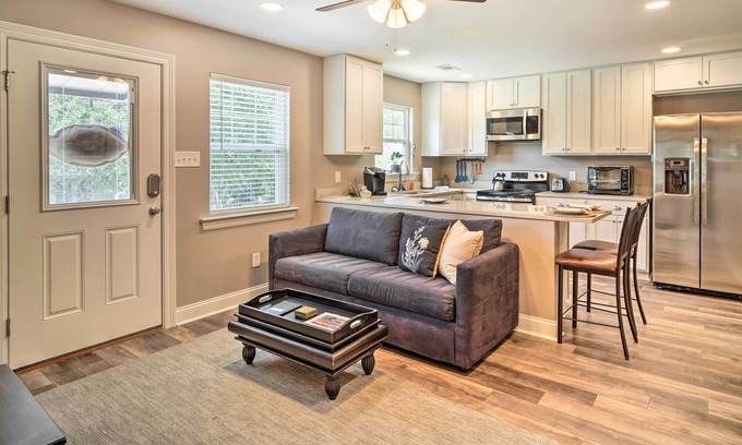 Highlands - Perkins House | Sleek Baton Rouge Home Near LSU & Downtown!