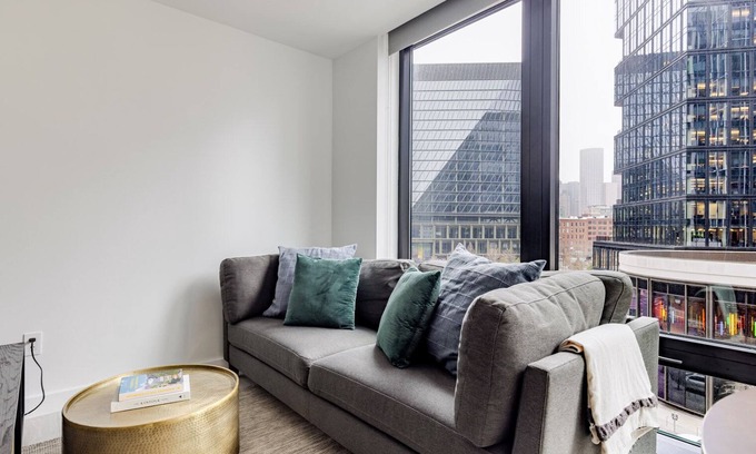 Seaport District Apartment | Sleek Seaport Studio w/Gym & W/D, nr Restaurants, by Blueground
