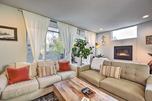 North Queen Anne House | Sleek Seattle Home with Rooftop Patio and Views!