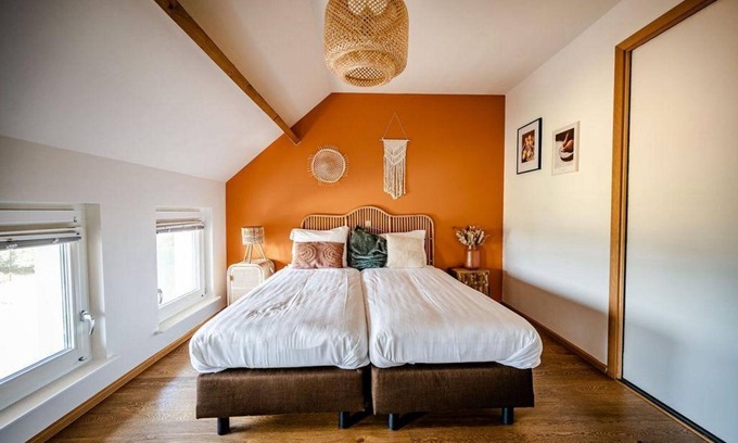 Zuid-Beijerland House | Sleep in your own Island room! Come and stay at TinyParks "Cast Away" on Tiengemeten