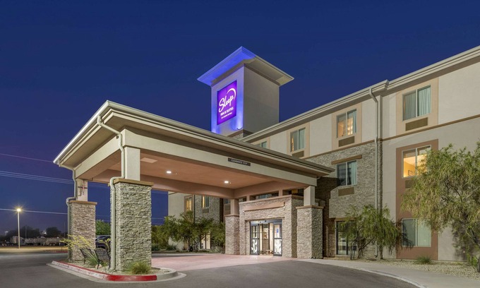 Carlsbad Hotel | Sleep Inn & Suites Carlsbad Caverns Area