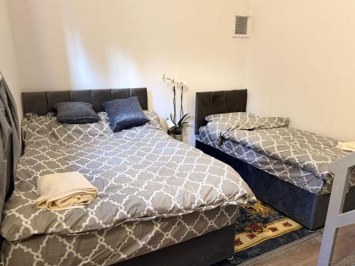 Purley Apartment | Sleep4 - Close To Purley Station & Local Shops