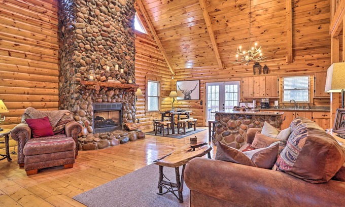 Ellijay Cabin | ‘Sleeping Bear Cabin’ in Coosawattee Resort!