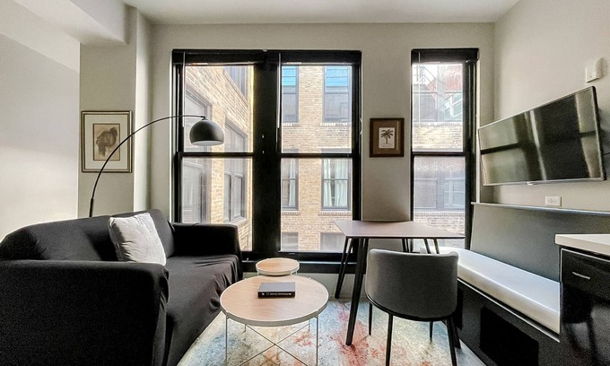 Downtown Springfield Apartment | Sleepover: Amazing Studio - Downtown Springfield