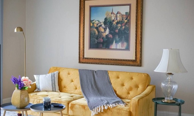 Oklahoma City Apartment | Sleepover: Enchanting 1BD/1BA + Balcony - Oklahoma City