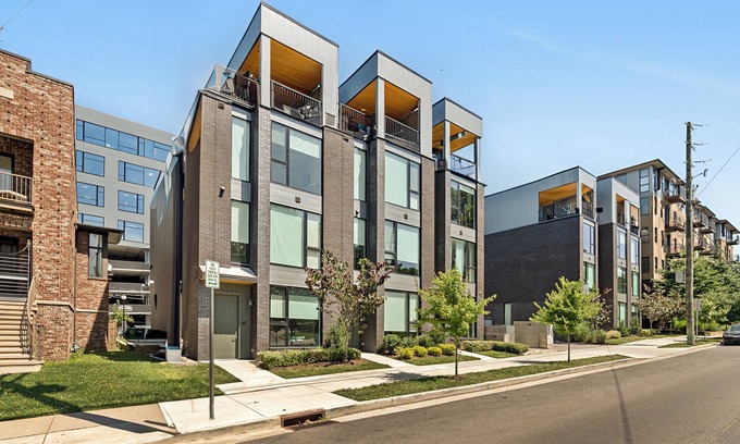 Nashville House | Sleeps 100 | Entire Newly-Built Hotel | The Grove