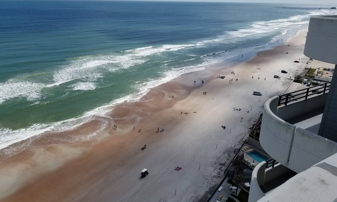 Daytona Beach Condo | SLEEPS 12, OCEANFRONT 3BR 3 BATH 2 STORY PENTHOUSE