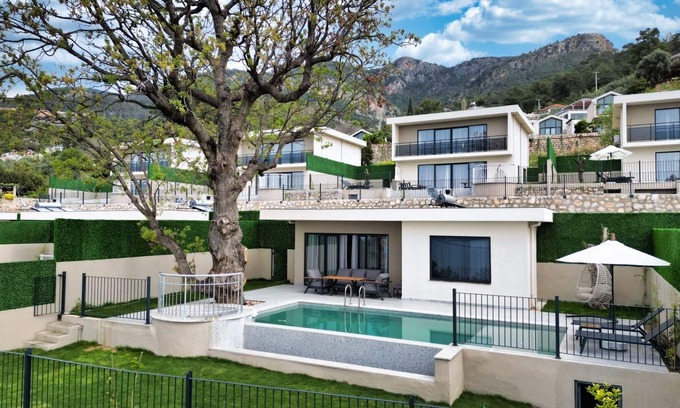 Faralya Villa | Sleeps 2, Modern and Luxurious Villa - AWZ 269
