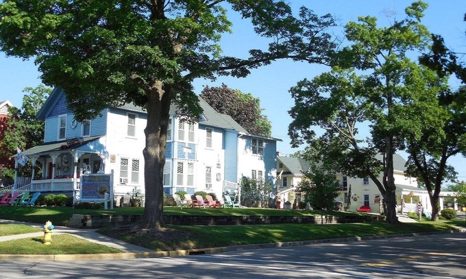 Lake Geneva House | Sleeps 34, 12 bedrooms, 6 baths, Downtown Lake Geneva, 2 houses same property