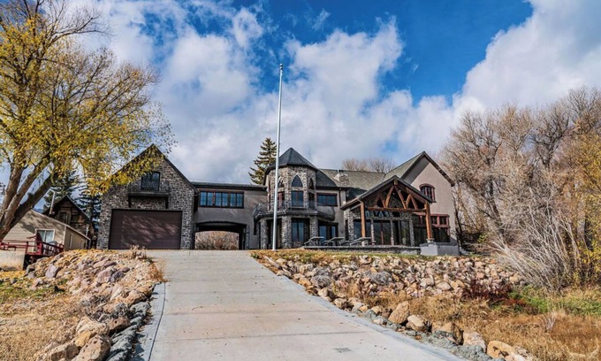 Fish Haven House | Sleeps 39 comfortably (50 max), Parking for up to 13 vehicles, 10 bedrooms, 7 Full baths, 2 Half .