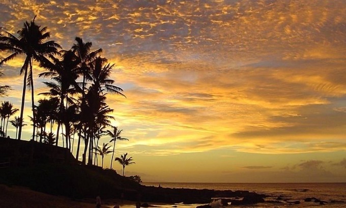 Napili Condo | Sleeps 4 Cal King + Queen Sofa Sleeper. Ocean View Napili Walk to food/drinks