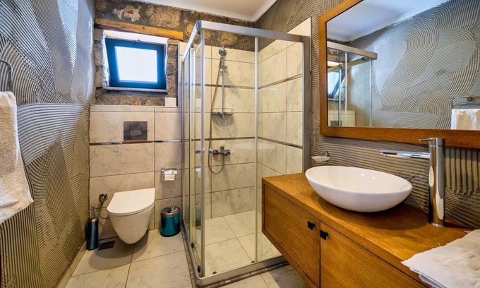 Faralya Villa | Sleeps 4, Spacious Lux Villa with Private Pool AWZ 275